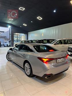 تۆیۆتا ئەڤەلۆن